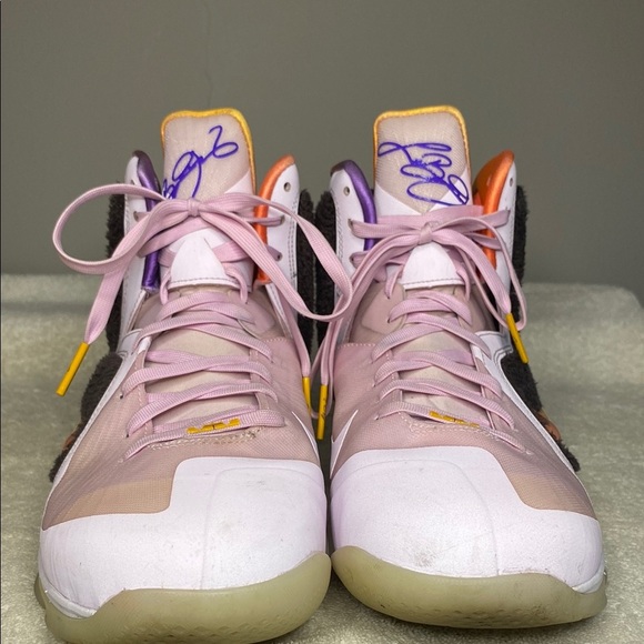 Nike Lebron 9 'Regal Pink' Sneakers in Pink and Velvet Brown (US 11.5) - Picture 2 of 9